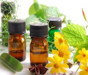 huiles essentielles à avoir chez soi