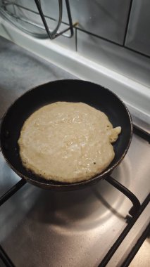 pancake-batter-cooking-small-frying