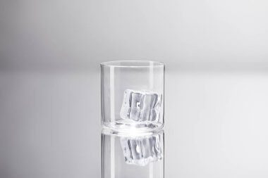 glass-ice-cube-reflective-surface