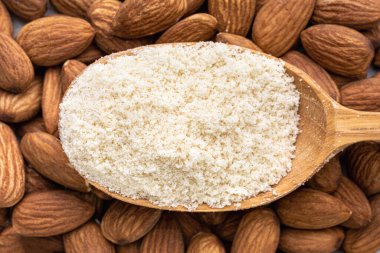 wooden-spoon-full-almond-flour