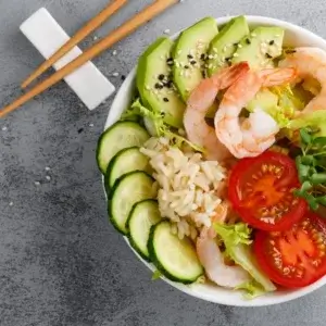 recette du poke bowl à la crevette