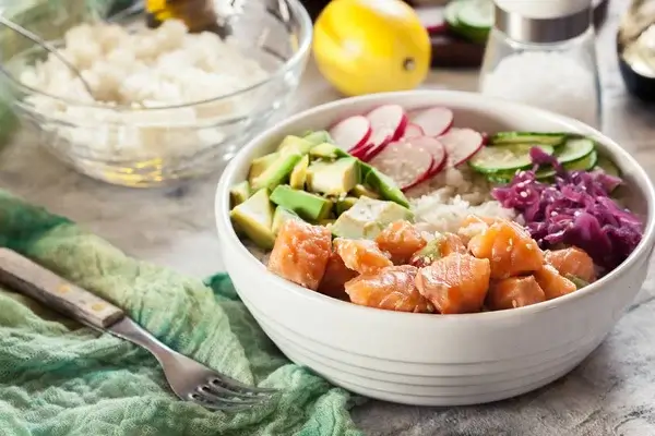 poke bowl traditional hawaiian raw