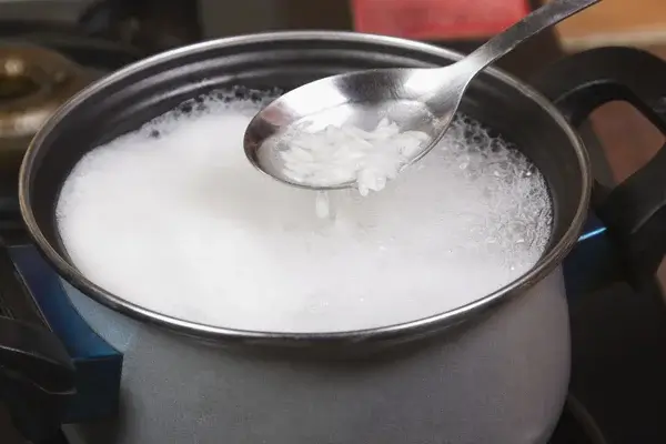spoon-over-a-pan-of